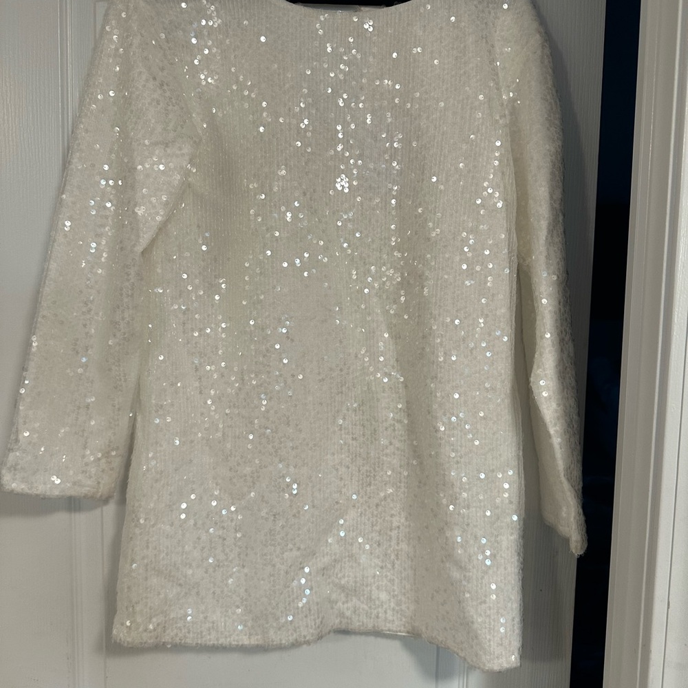 WAYF Ivory Sequin Women's Accessory 
Great DEALS CHECK OUT MY CLOSET